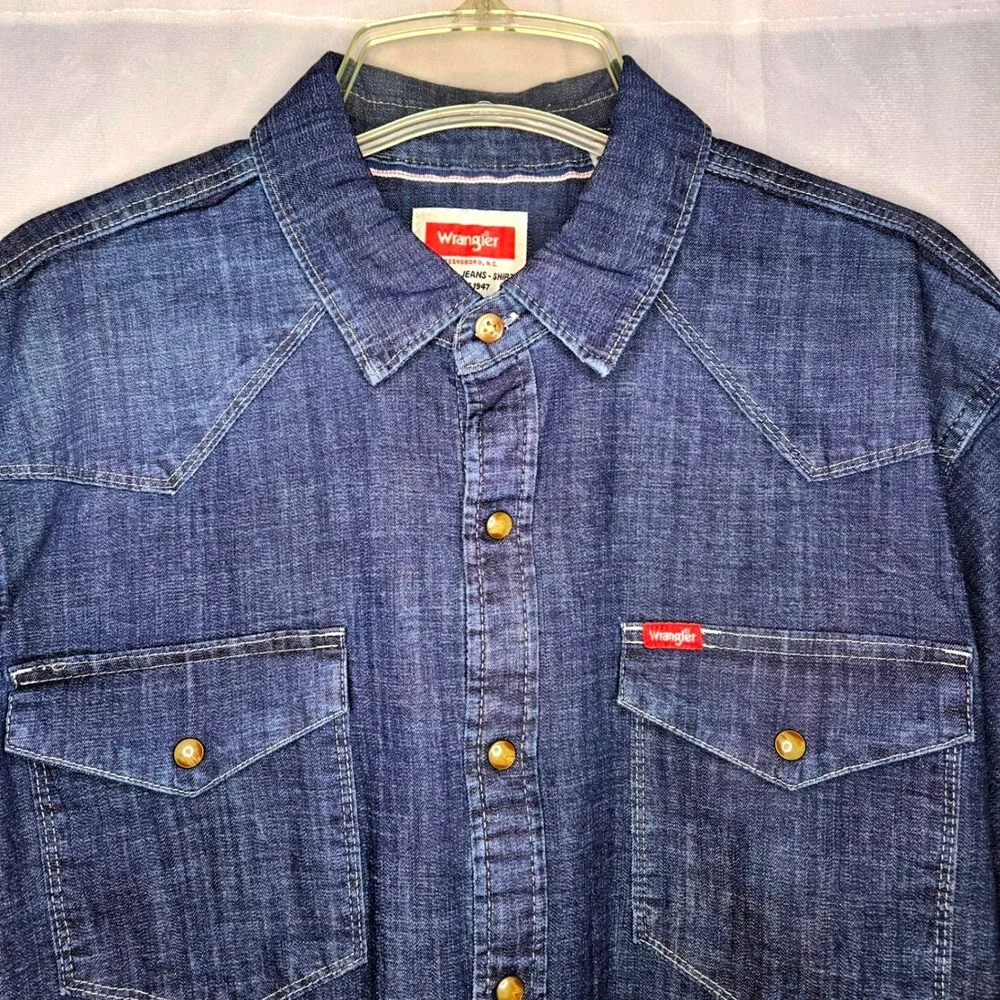 Wrangler Large Blue Five Star Premium Denim Western Pearl Snap Shirt